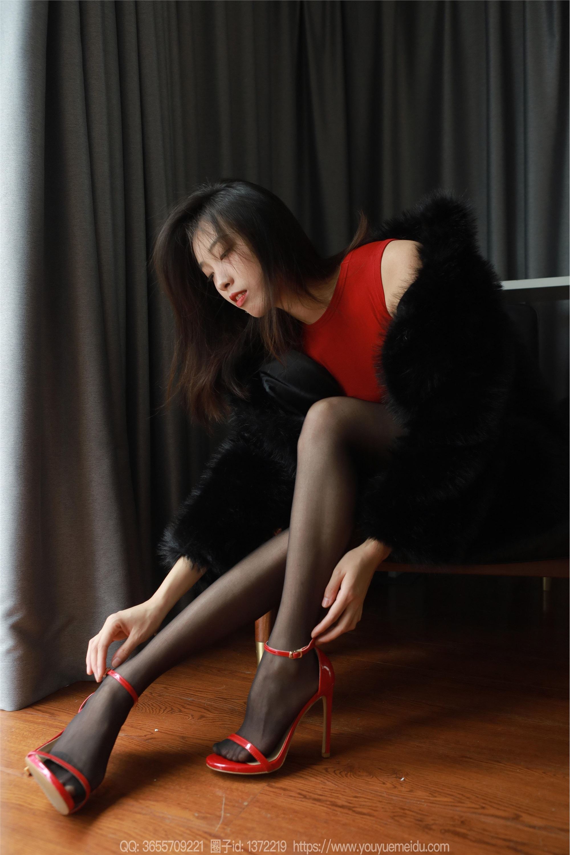 IESS异思趣向  2024.01.25 丝享家 1647 小九《红色包臀裙（上）》